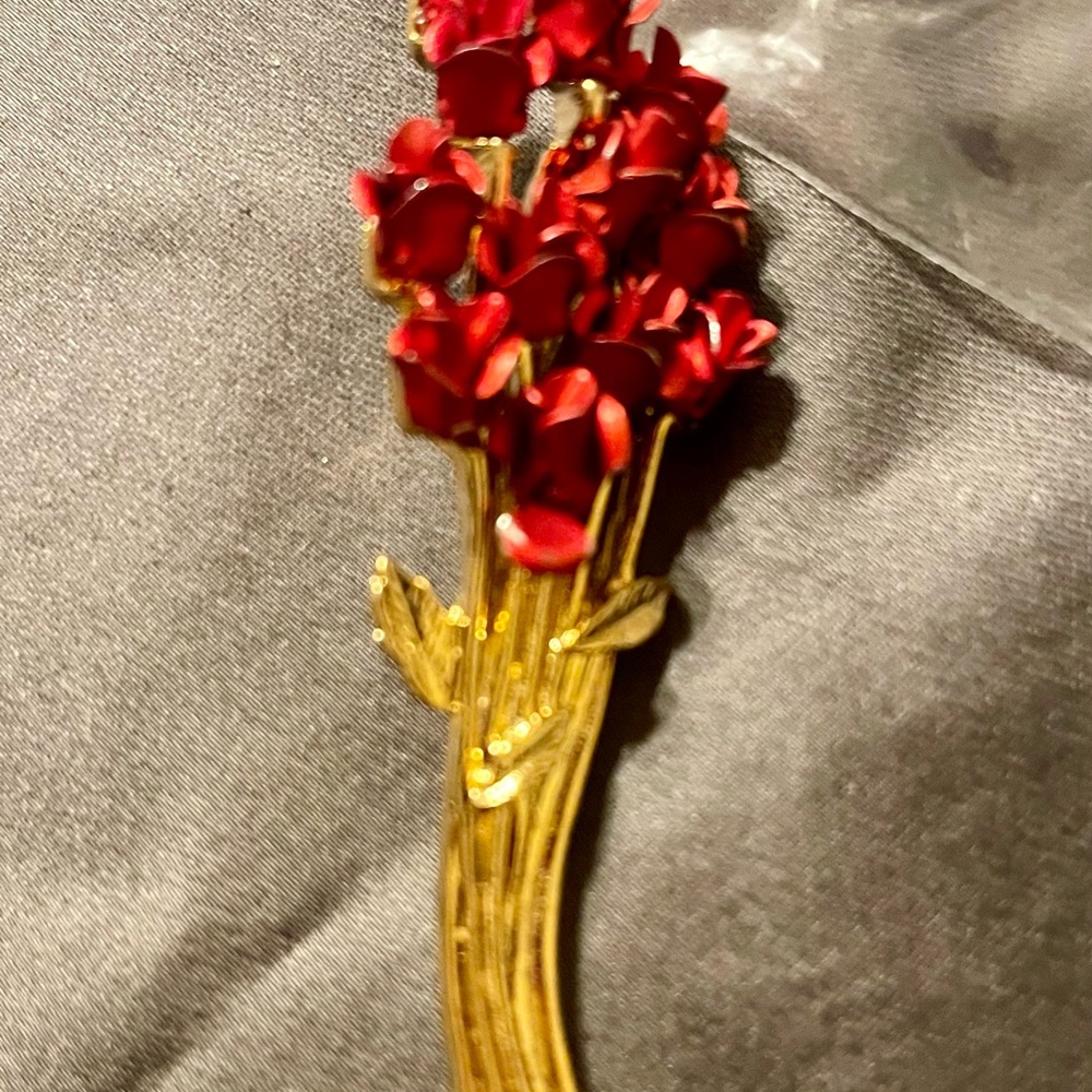 DM Vintage Red Rose Brooch - Picture 3 of 4
